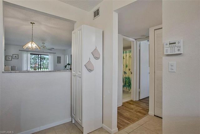 4358 27th CT SW 206, Naples, FL 34116