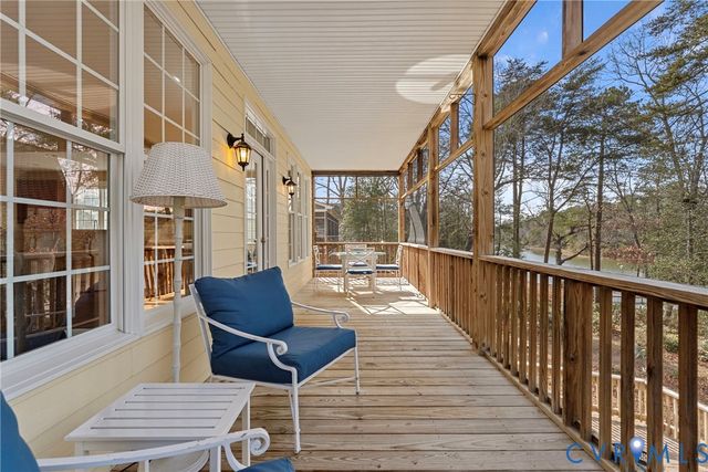 170 Rappa Run Rd, Topping, VA 23169