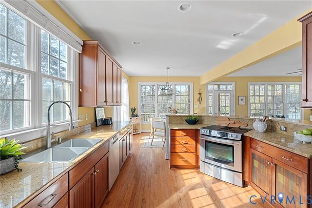 170 Rappa Run Rd, Topping, VA 23169