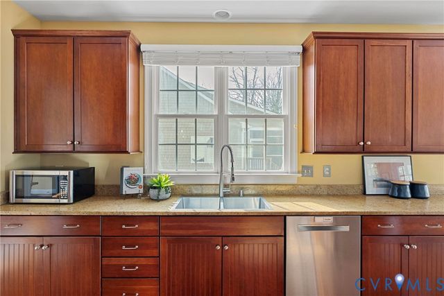 170 Rappa Run Rd, Topping, VA 23169