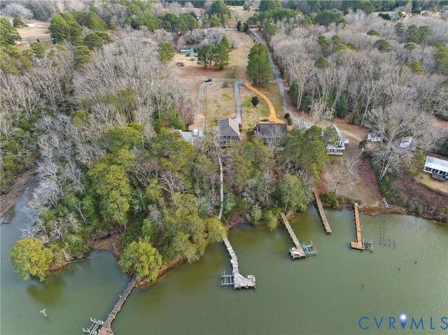 170 Rappa Run Rd, Topping, VA 23169