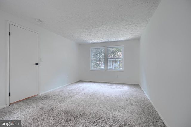 1406 FAIRBANKS DR, Hanover, MD 21076