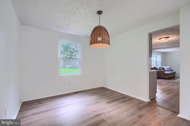 1406 FAIRBANKS DR, Hanover, MD 21076
