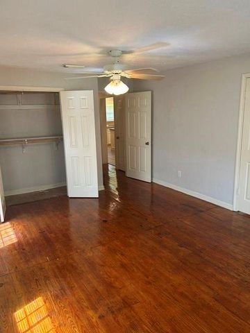 3260 Simmons Street, Houston, TX 77004