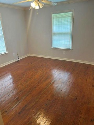 3260 Simmons Street, Houston, TX 77004