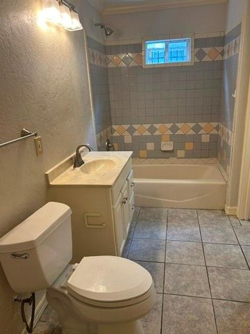 3260 Simmons Street, Houston, TX 77004