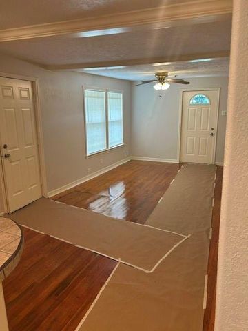 3260 Simmons Street, Houston, TX 77004