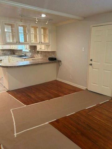 3260 Simmons Street, Houston, TX 77004