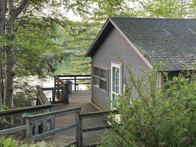 176 Upper Pratt Pond Road, New Ipswich, NH 03071