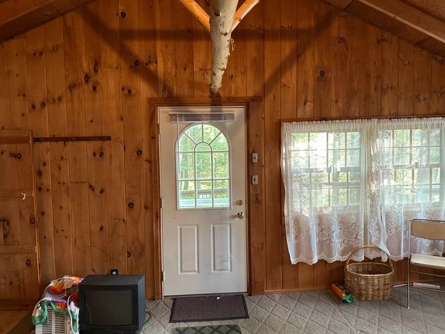 176 Upper Pratt Pond Road, New Ipswich, NH 03071