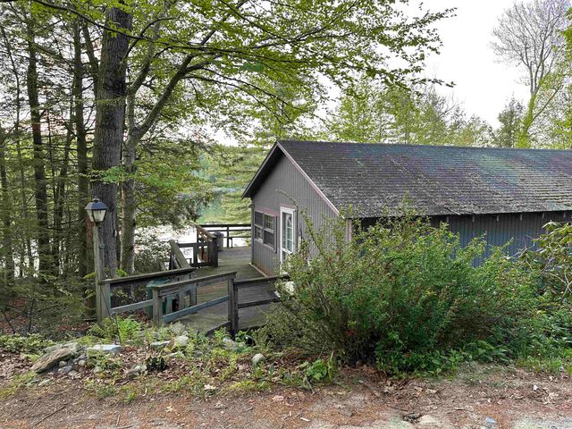176 Upper Pratt Pond Road, New Ipswich, NH 03071