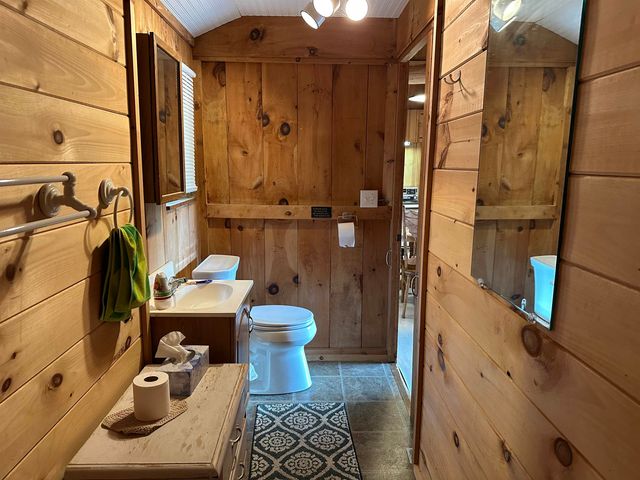 176 Upper Pratt Pond Road, New Ipswich, NH 03071