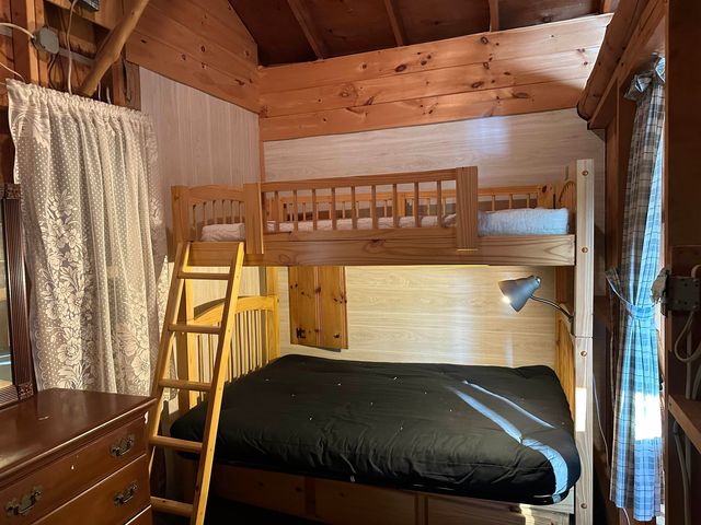 176 Upper Pratt Pond Road, New Ipswich, NH 03071