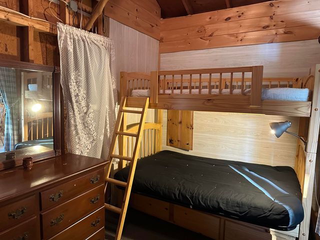 176 Upper Pratt Pond Road, New Ipswich, NH 03071