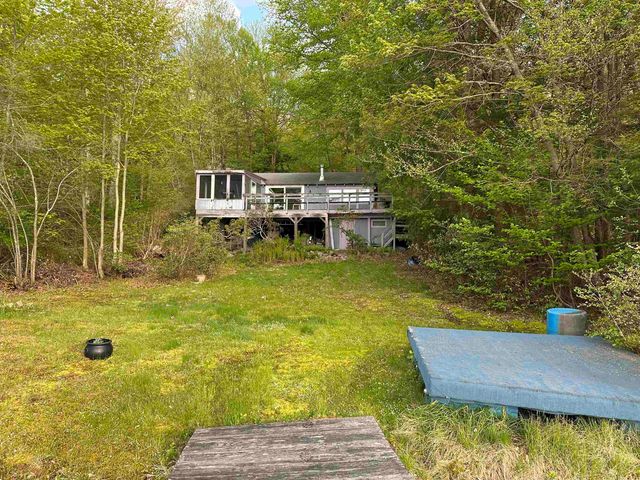 176 Upper Pratt Pond Road, New Ipswich, NH 03071