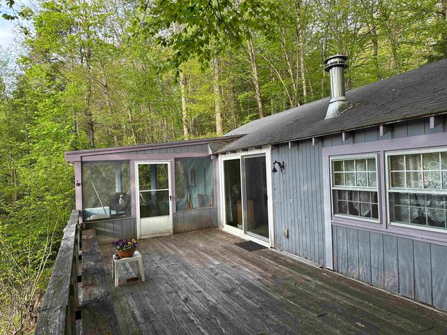 176 Upper Pratt Pond Road, New Ipswich, NH 03071
