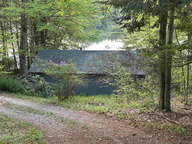 176 Upper Pratt Pond Road, New Ipswich, NH 03071