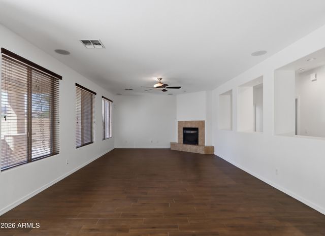 9011 W RED FOX Road, Peoria, AZ 85383