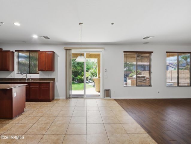 9011 W RED FOX Road, Peoria, AZ 85383