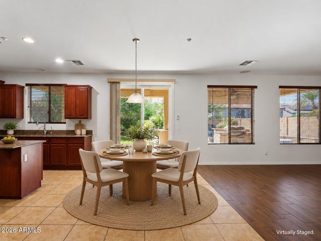 9011 W RED FOX Road, Peoria, AZ 85383