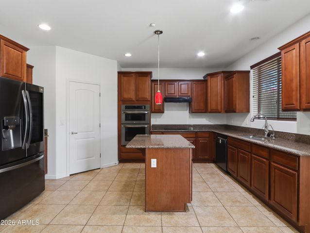 9011 W RED FOX Road, Peoria, AZ 85383