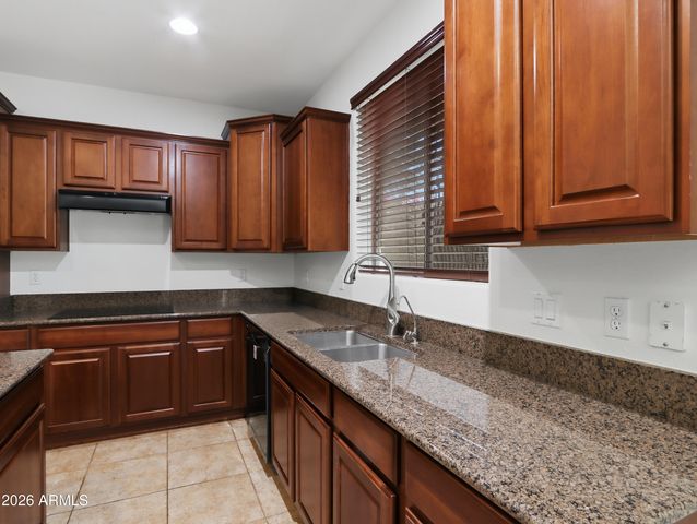 9011 W RED FOX Road, Peoria, AZ 85383