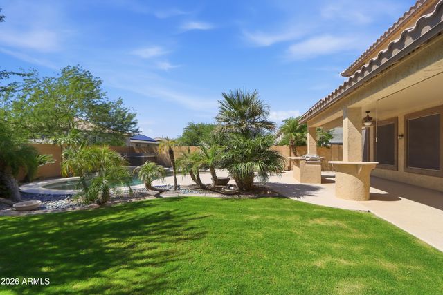 9011 W RED FOX Road, Peoria, AZ 85383