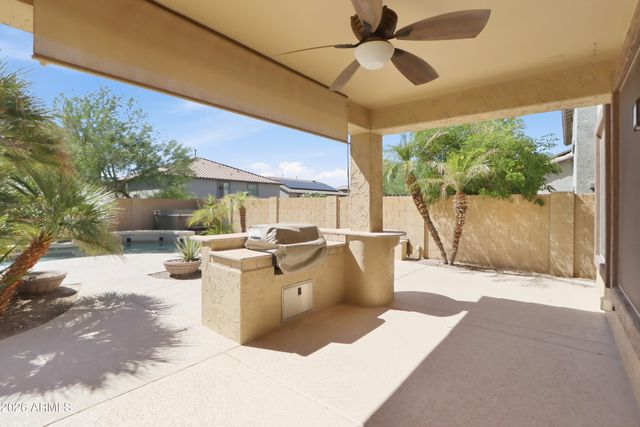 9011 W RED FOX Road, Peoria, AZ 85383