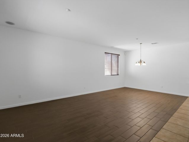 9011 W RED FOX Road, Peoria, AZ 85383