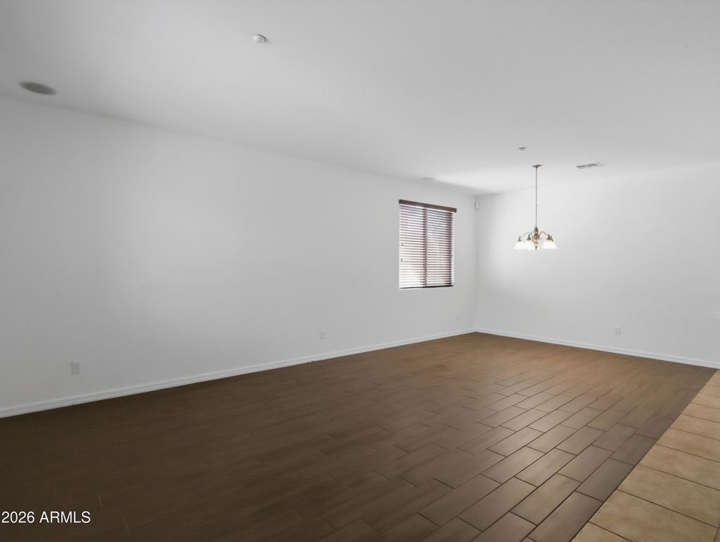 9011 W RED FOX Road, Peoria, AZ 85383 — photo 5