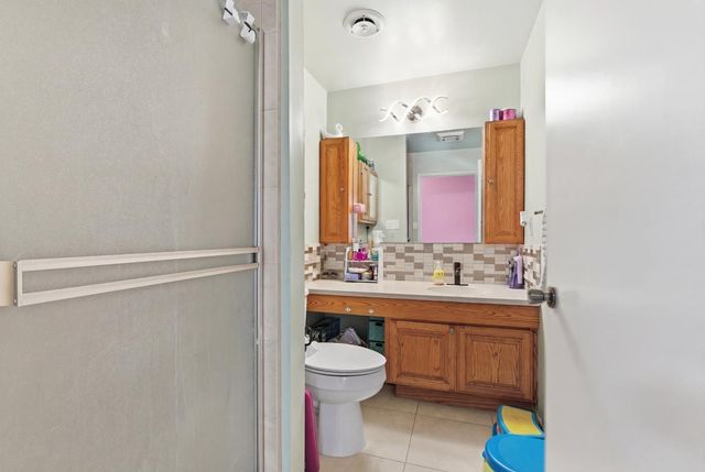 5905 Merlindale Dr, Citrus Heights, CA 95610