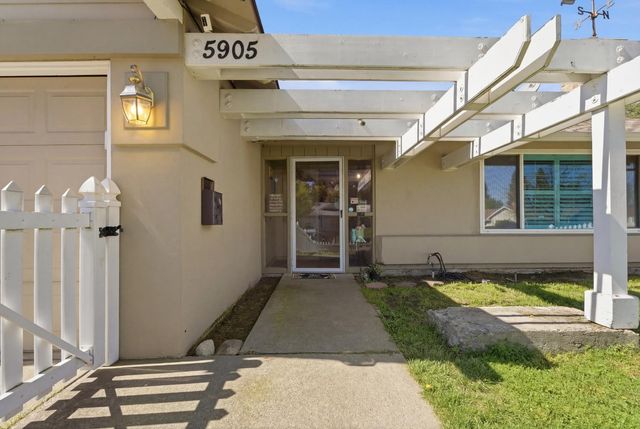 5905 Merlindale Dr, Citrus Heights, CA 95610