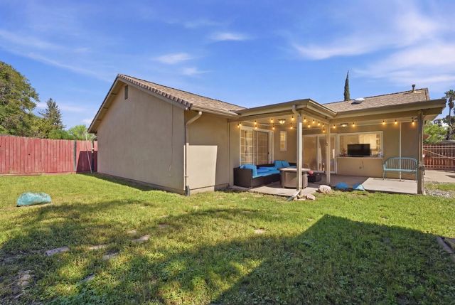 5905 Merlindale Dr, Citrus Heights, CA 95610