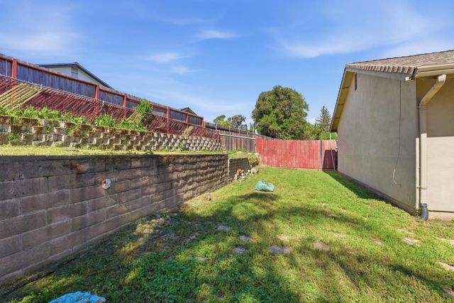 5905 Merlindale Dr, Citrus Heights, CA 95610