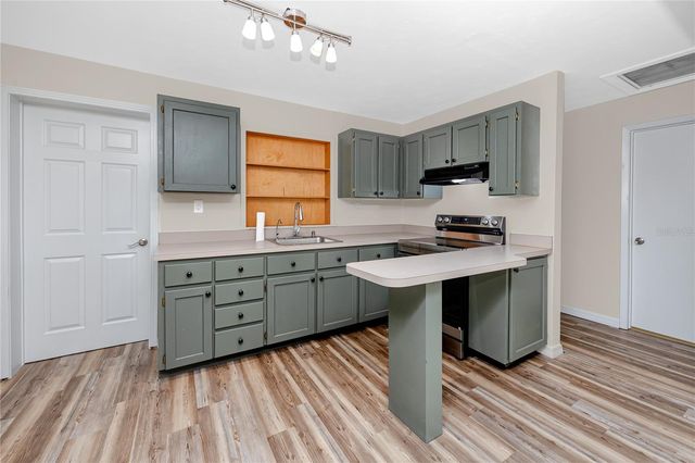 7134 LAUDER PLACE, Tampa, FL 33617