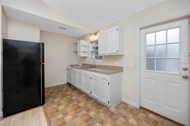 7134 LAUDER PLACE, Tampa, FL 33617