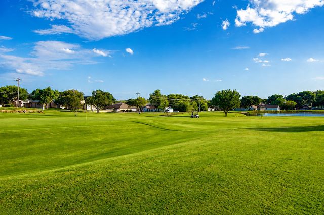 5132 Fairway Circle, De Cordova, TX 76049