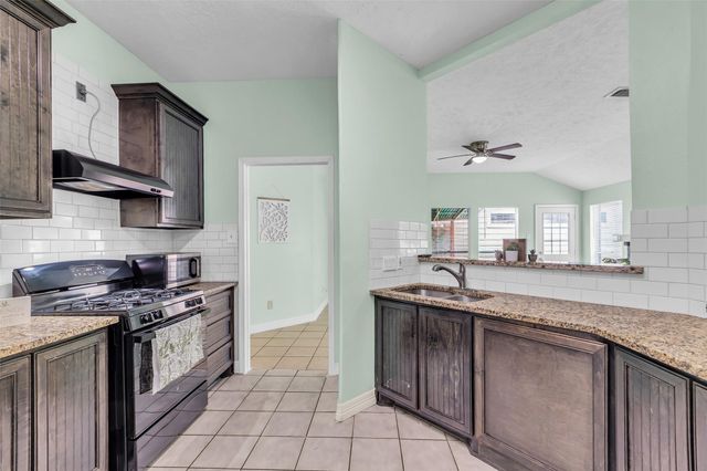 11838 Plumbrook Drive, Houston, TX 77099