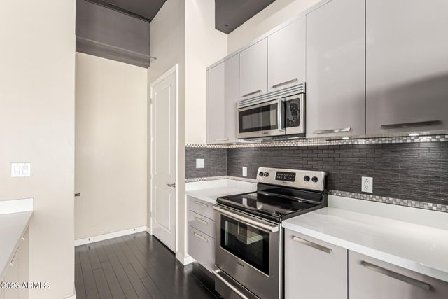 1 E LEXINGTON Avenue 1407, Phoenix, AZ 85012