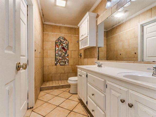 1311 Cambridge Drive, Shawnee, OK 74804