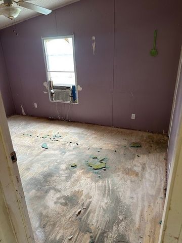 6827 Spring Branch Drive, Krum, TX 76249