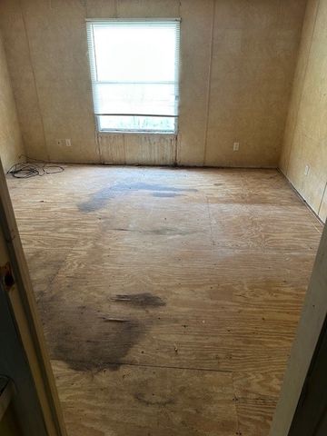 6827 Spring Branch Drive, Krum, TX 76249