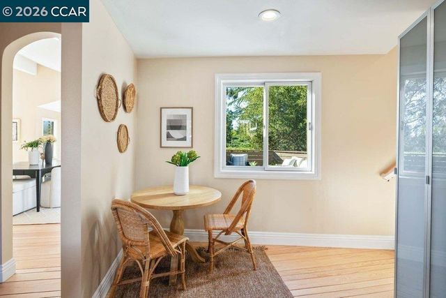 200 Longview Ter, Orinda, CA 94563