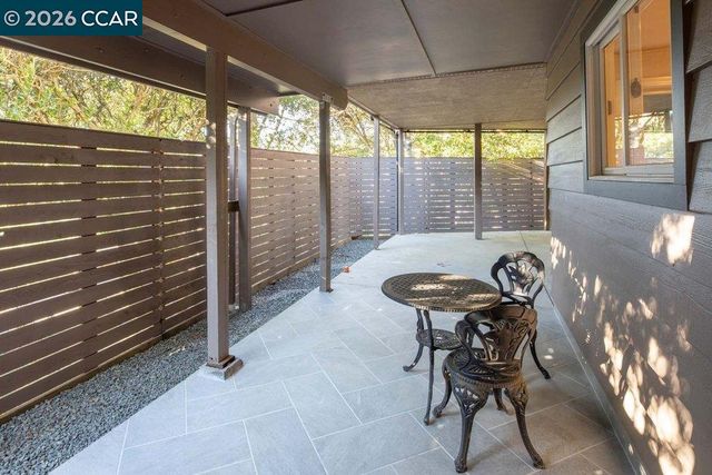200 Longview Ter, Orinda, CA 94563