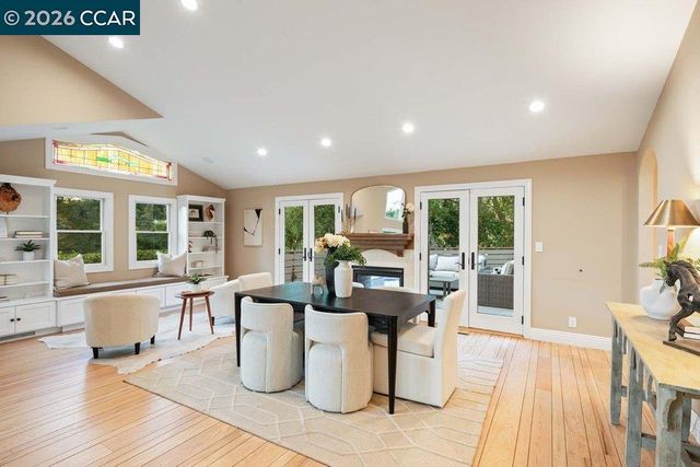 200 Longview Ter, Orinda, CA 94563