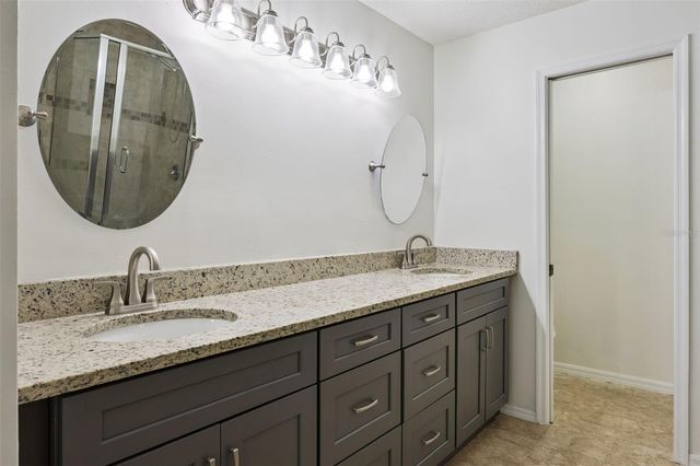 8370 SANDPOINT BLVD, Orlando, FL 32819