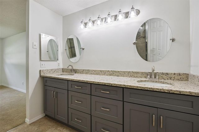 8370 SANDPOINT BLVD, Orlando, FL 32819