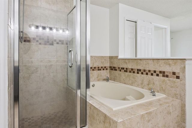 8370 SANDPOINT BLVD, Orlando, FL 32819