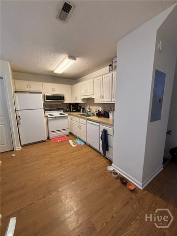 2165 S Milledge Avenue E7, Athens, GA 30605
