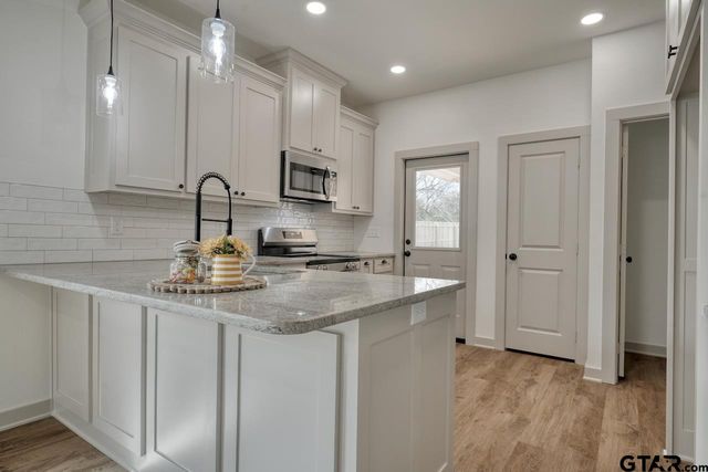 310 Bradford, Arp, TX 75750